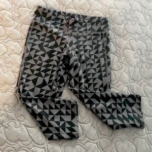 🏃🏼‍♀️BUMDLE ME🏃🏼‍♀️Old Navy Athletic Capris